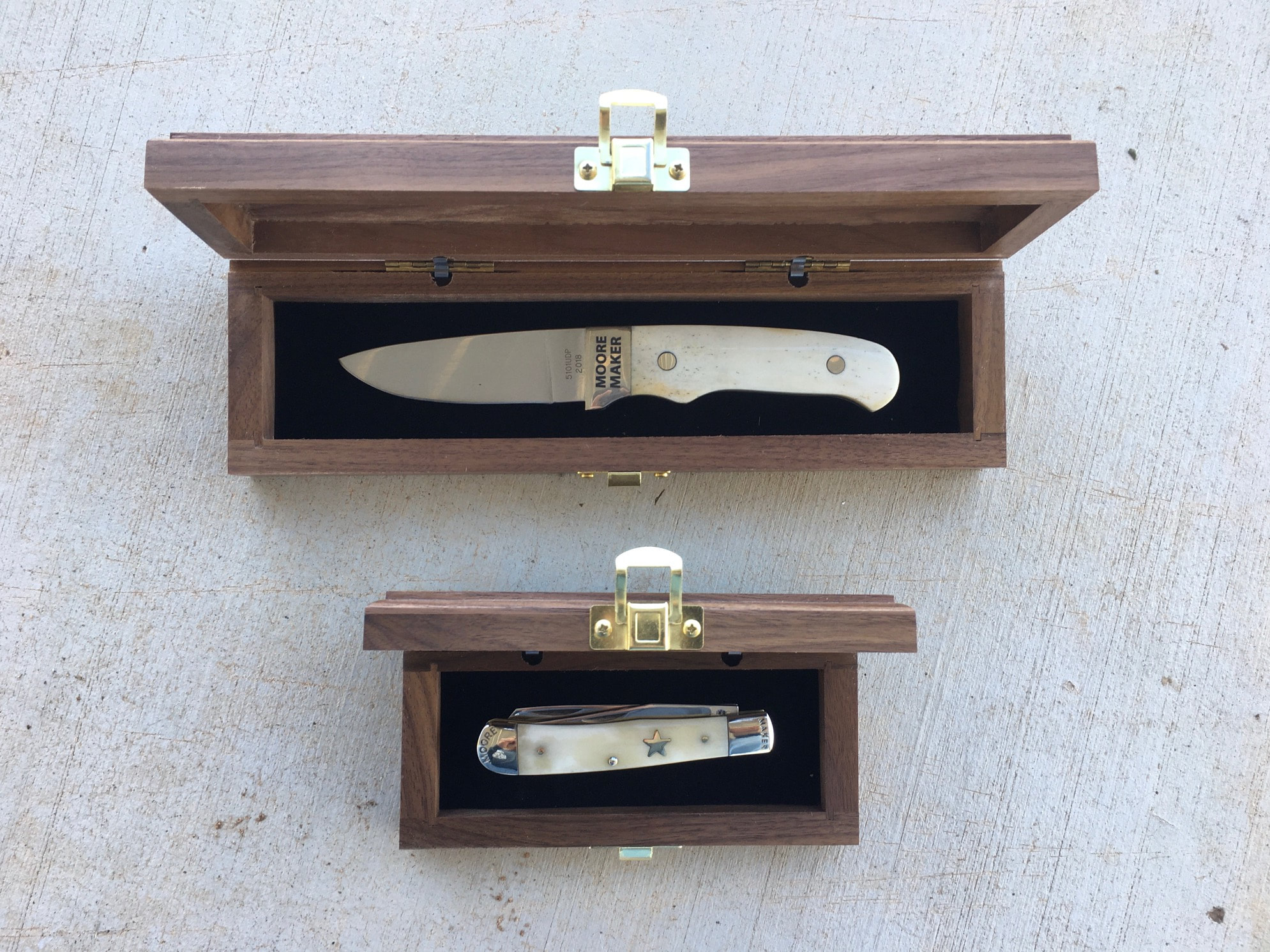 KNIFE DISPLAY BOXES